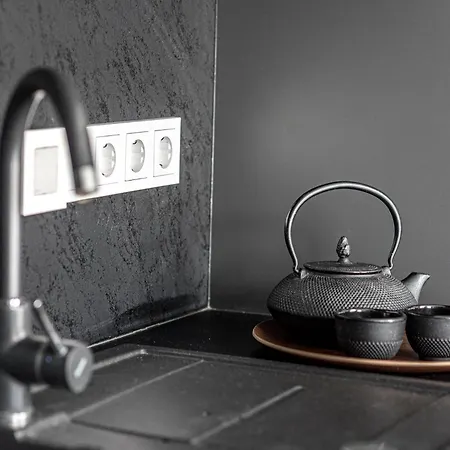 Old Town Renessaince 5 Апартаменты *