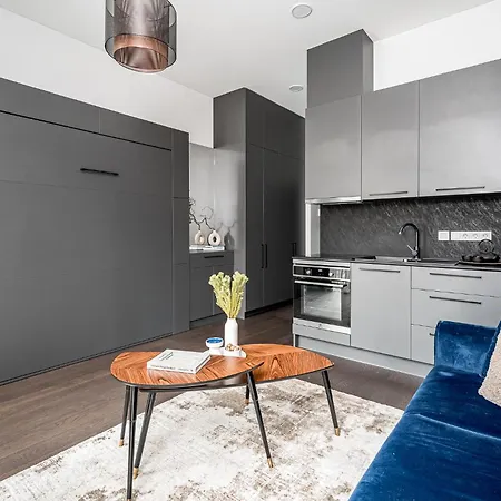 Old Town Renessaince 5 *