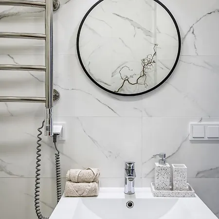 Old Town Renessaince 5 *