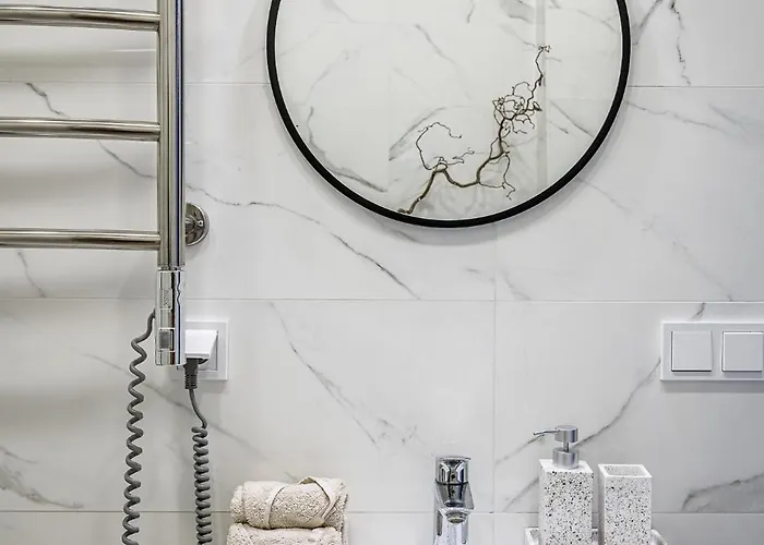 Old Town Renessaince 5 *