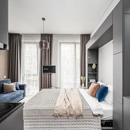 Old Town Renessaince 5 Апартаменты