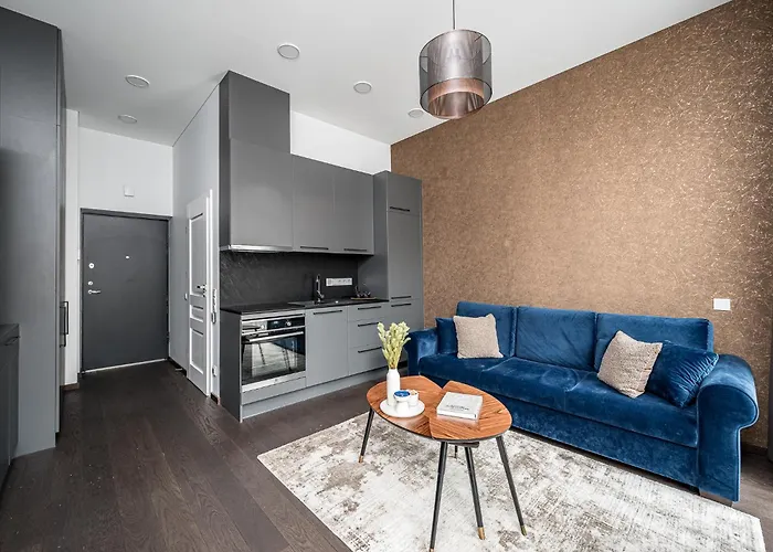 Old Town Renessaince 5 *